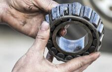 The importance of oiling and maintaining ball bearings